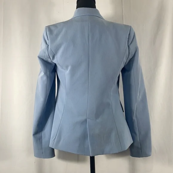 Light Blue Blazer, one button closure, size Medium,fitted - Picture 4 of 10